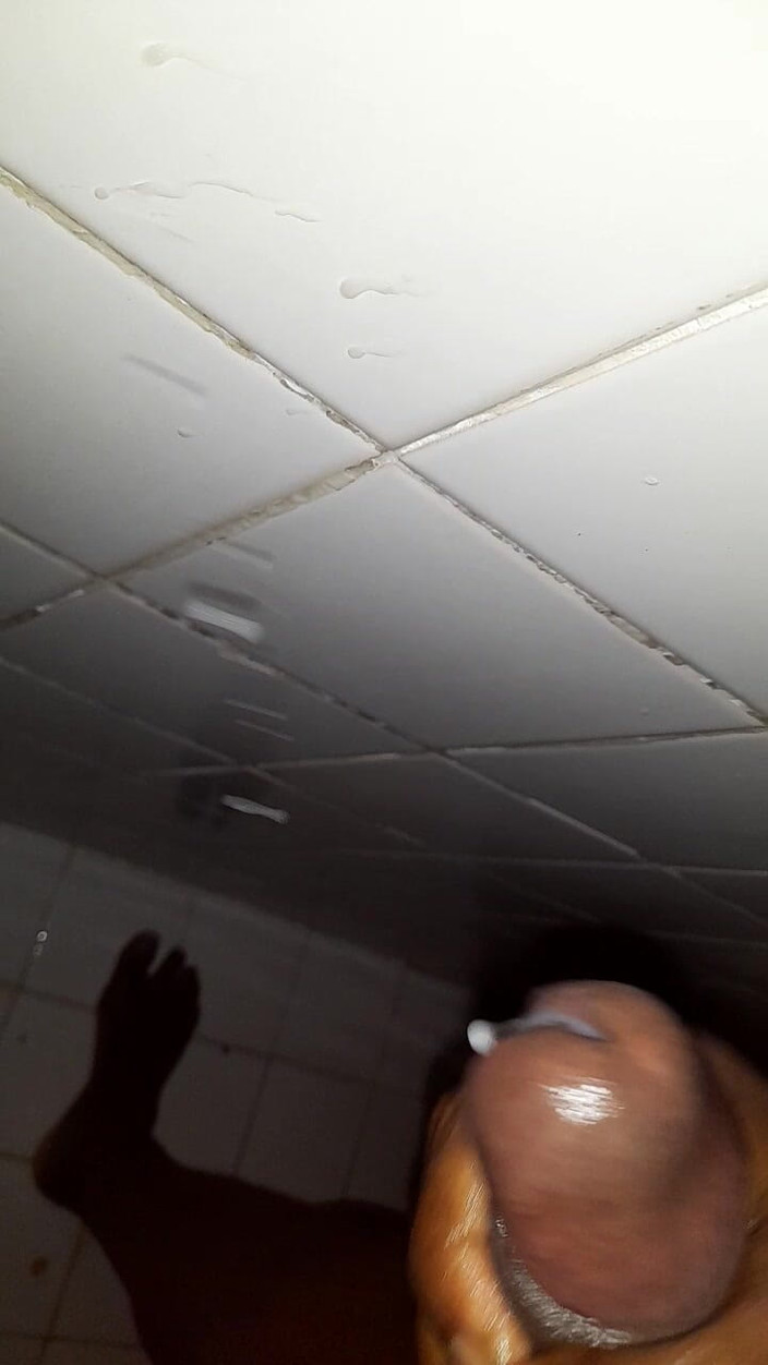 Black guy: Ngocok s9 e5