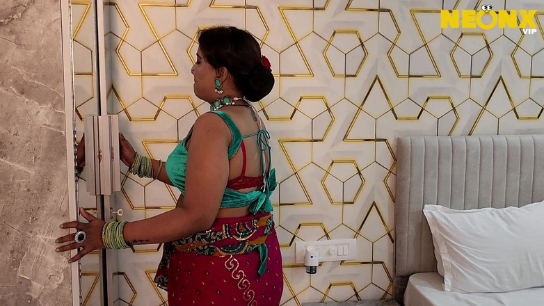 Neonx VIP studio: Desi cameriera indiana sesso hardcore con proprietario