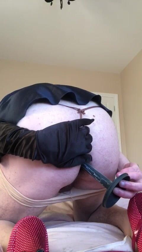 Cindy Belfast: Cindy se inclina para polla