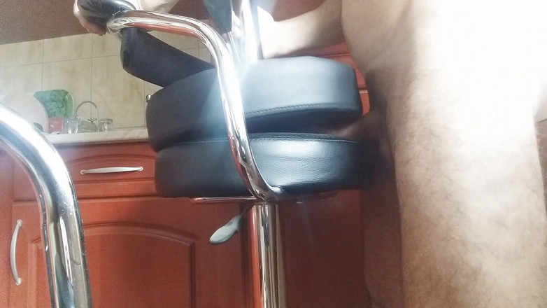 Naxy: Najis bar memancut mani