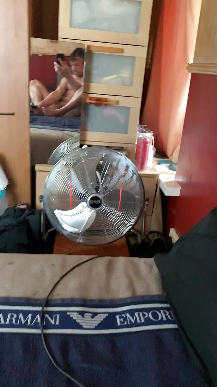 Ian mc: ハイヒールファンウィズフットアンドトゥX