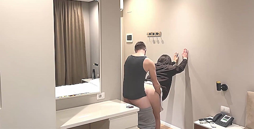 Couple Of Pleasure: Зловив мою дівчину на траханні хлопця з baywatch