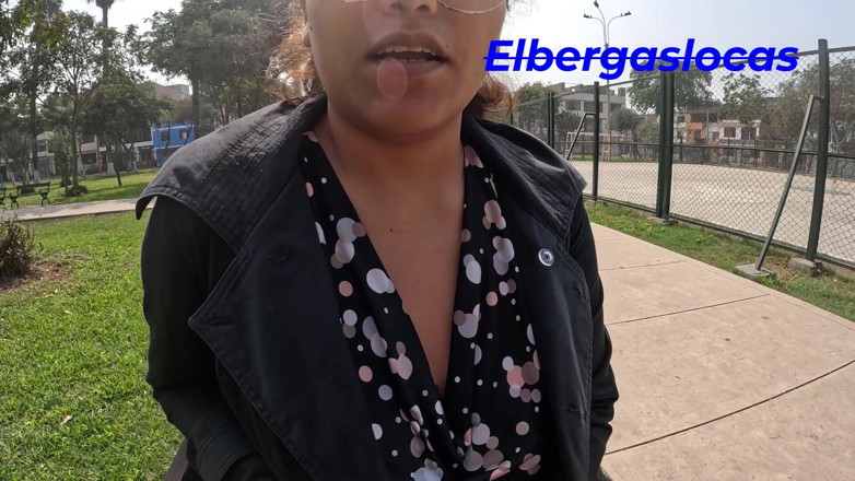 Elbergaslocas: 내 상사는 나에게 승진을 제공하기 위해 그와 함께 잠을 요청, 나는 그의 섹스를 즐길 수밖에 없기 때문에