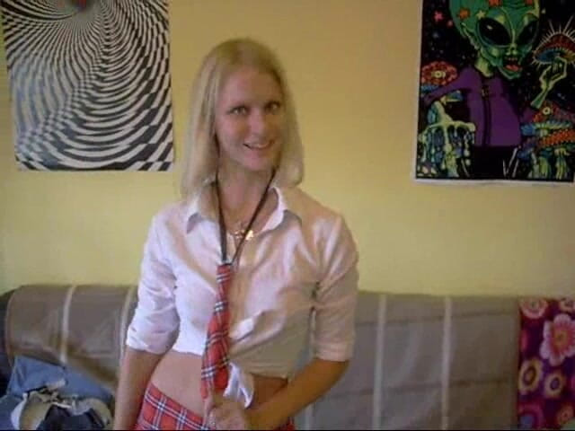 Blondehexe: Bạn trai của chị kế của tôi