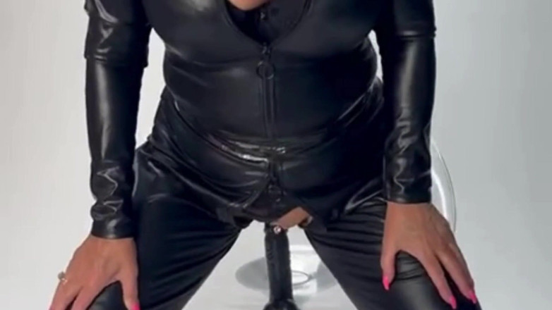 Wendy Leigh: My Big Dildo
