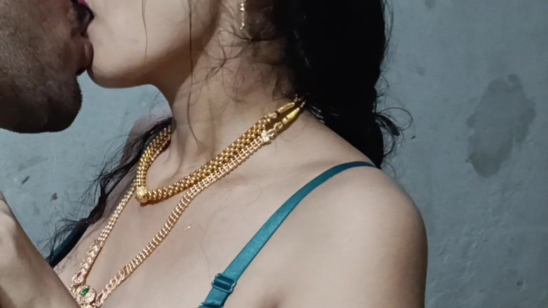 Vamika: Dever Ji yang bertuah berpeluang untuk mengongkek bhabhi cantiknya