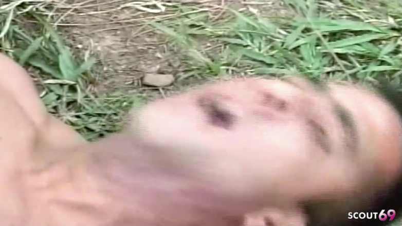 Shemale TS Collection: よく訓練されたラテン系アメリカ人が屋外で痩せたニューハーフにお尻を犯される