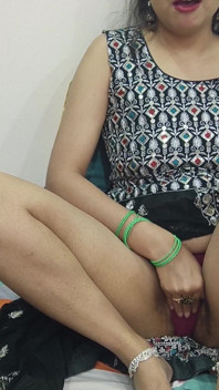 Indian devar excitat fute o indiancă bhabhi superbă proaspăt căsătorită (audio hindi)