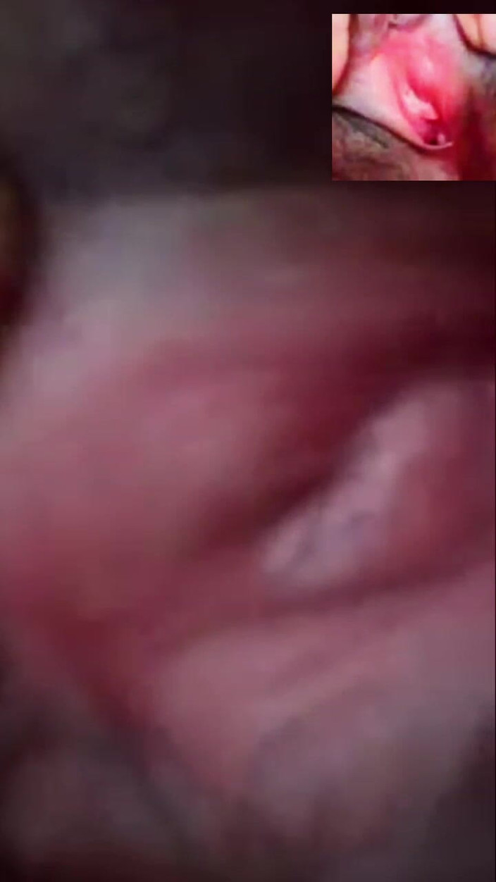 rajahutan44: Asijská dívka ukazuje svou kundičku a velká prsa