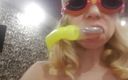 Larisa Cum: I pee, wearing glasses and a tube, I have heavy...
