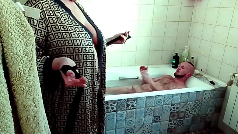 Crazyfamily 1970: Stepmom Watch Me Jerking off in the Bathroom