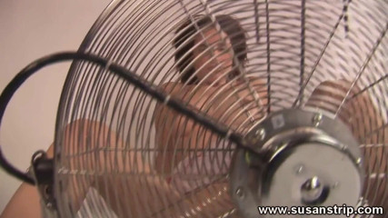 Camvivian: Servicio de fans para ti en mi top de lencería...