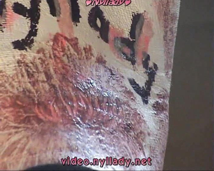 Nyllady: レッグキャストと...裸足