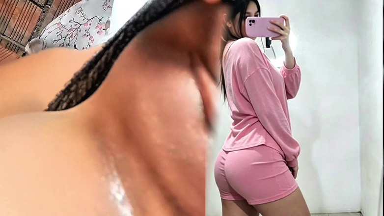 Yuli and tony: Moje nejlepší kamarádka se dotýká její kundičky a masturbuje