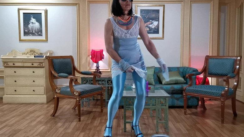 Sissy Cummy Lingerie: 방콕 호텔이나 데이트 다음 날 저녁의 에로티시즘과 자연주의, 에피소드