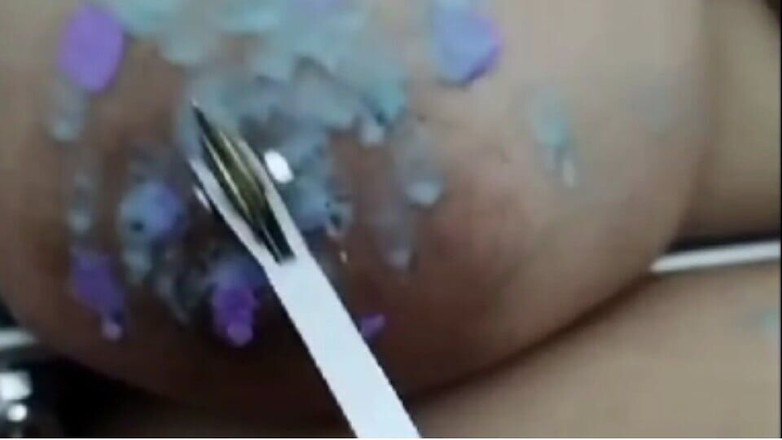 Vaca_chichi: 私は私の支配者であるふしだらな牛に使用されています