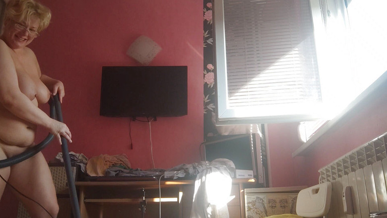 Putarankahotmilf: Sexy čištění nahé