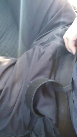 Dickflasher: Masturbation in einem Über-auto