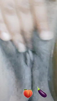 Maid Pussy Rubbing by House Owner in Bathroom