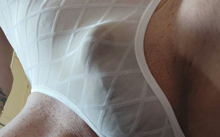 PantyboiJay: İç çamaşırlı erkekler yarakla mastürbasyon yapıyor seksi dantelli sutyen ve külot