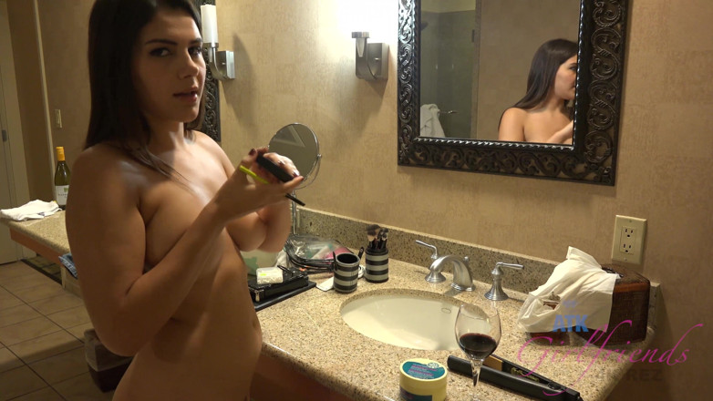 ATK Fans (Girlfriends): Virtual vacation Las Vegas with Valentina Nappi 1/2