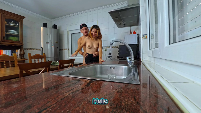 Labestiaylabella: 부엌에서 섹스하는 대가로 저녁 식사에 나를 초대하는 남친