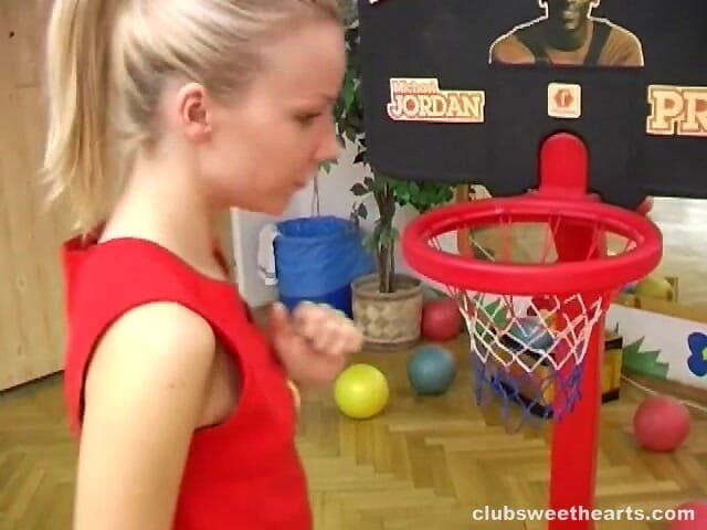 SkinnySweetHearts: Cindy Gets Fucked at the Fitness Center