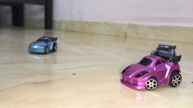 Isabel: Destroy Cars with My High Heels