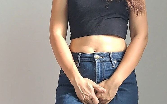 Cherry Thai: Pembasahan terdesak panjang yang terdesak yang teruk dalam seluar jeans...