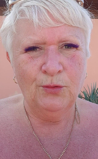 Uk Joolz: Jak widać po tym klipie wideo, moja zabawka jest gotowa...