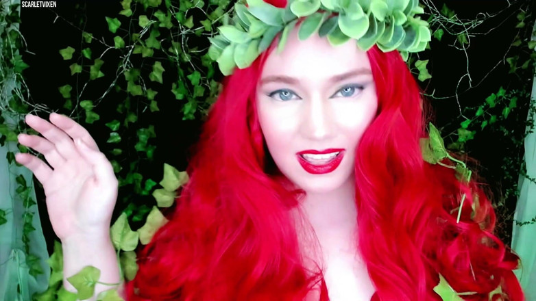 Scarlet Vixen: 포이즌 아이비의 변신