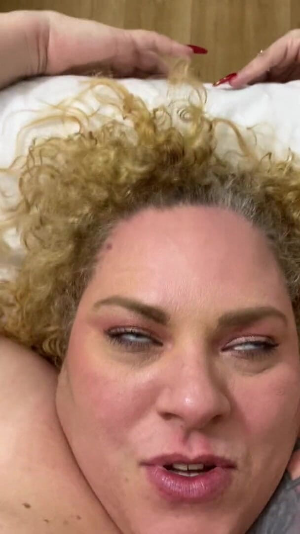 Curvyliz9: Bom orgasmo