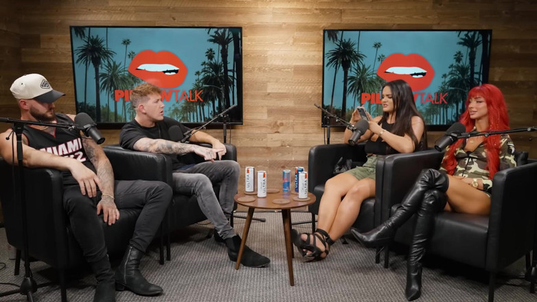 Pillow Talk: Alexas Morgan Has an＊l Orgasms