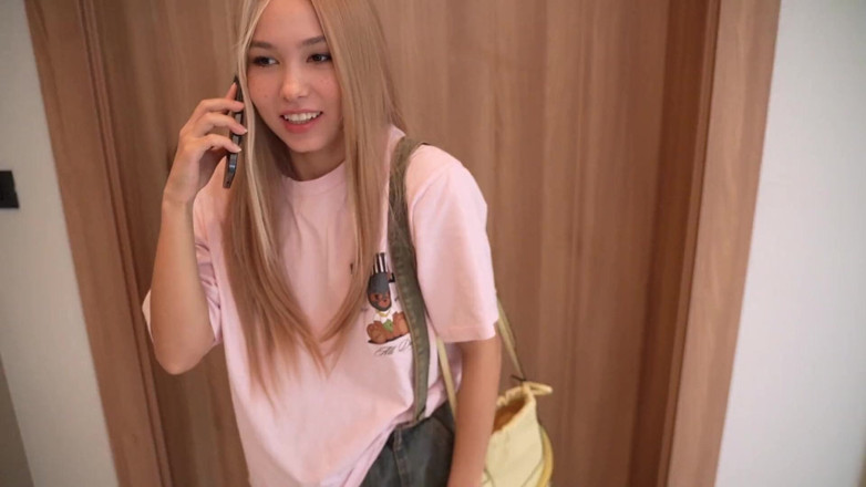 karina_lin: Stepmom's Heart Is Worried, Thinking That Something Bad Might Happen...