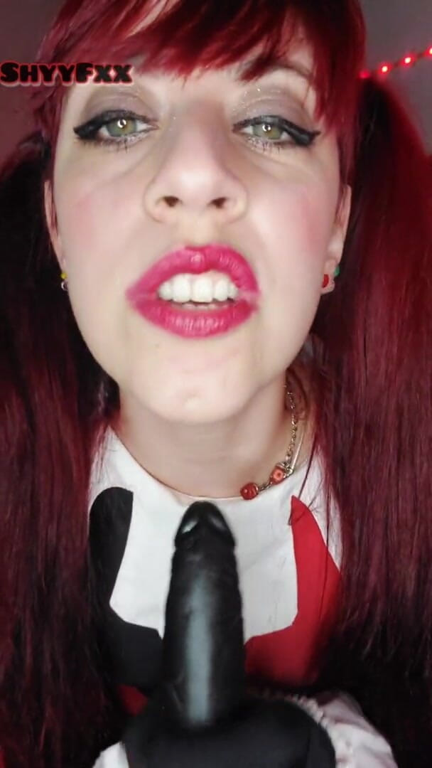 Tu Gauchita Argentina: Shyyfxx Harley Quinn fête son anniversaire et demande du lait...