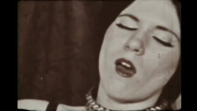 Vintage megastore: Вінтажне порно домінування лесбіянок у бондажі