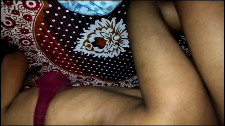 X69: Nuovo video nepalese Ramailo Gardai Xa sun Maya Lay.