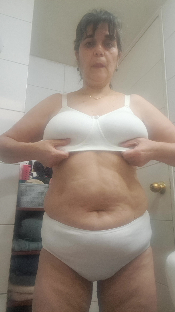 Mommy big hairy pussy: Plus Size madrasta lingerie