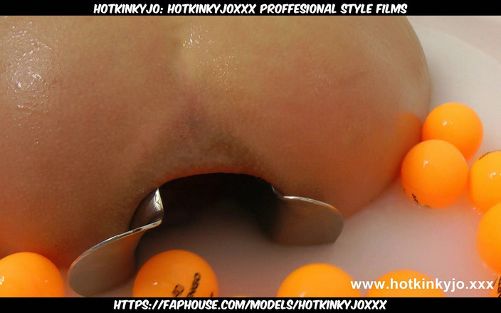 Hotkinkyjo: Hotkinkyjoxxx proffesional style films: पिंग-पांग बॉल्स फन बाथ और xo वीक्षक चुदाई फिल्म Hotkinkyjo द्वारा