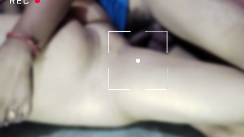 Uttar dinajpur: Byflicka hotellrum mig pojkvän Ki sat chudai tapa tapa