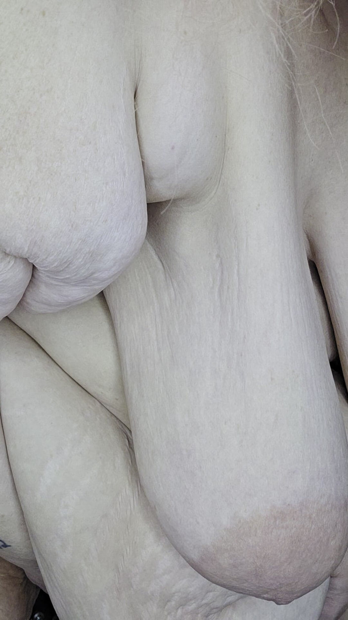 HerculesnVENUS: Pepek menggesel dan memancut mani