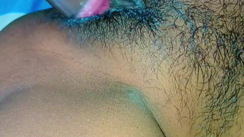 Graphic joy: Boss enjoy with his survent fuck her pussy very softly...