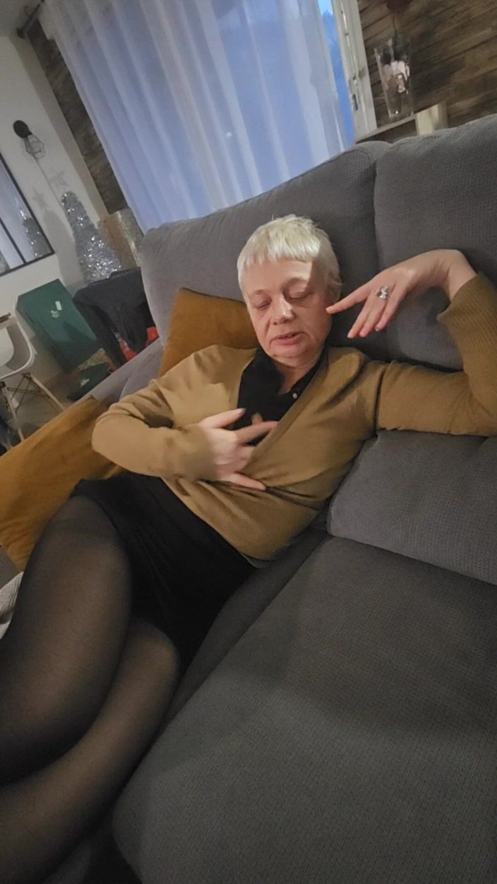 Sofy13: Saya dan saya sedikit basah mengucapkan selamat hari lahir kepada...