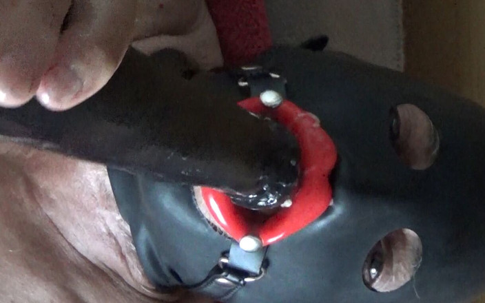 Toy passion: Gorge profonde et renflement de la gorge