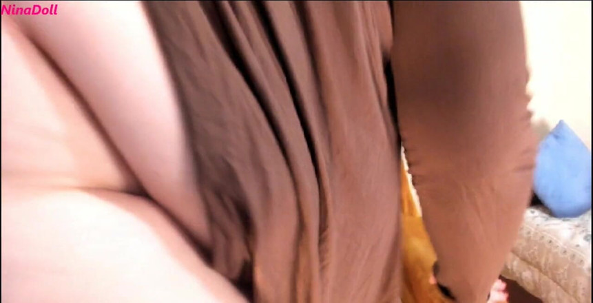 Nina Doll: Es hora de lamer mi culo