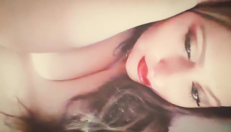 MissGxoxo: Masturbating for Larry  (fan)