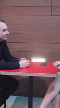 Speed Dating in Search of a Sugar Daddy. Briseida Myers Is a Shameless Gold Digger on Fakings