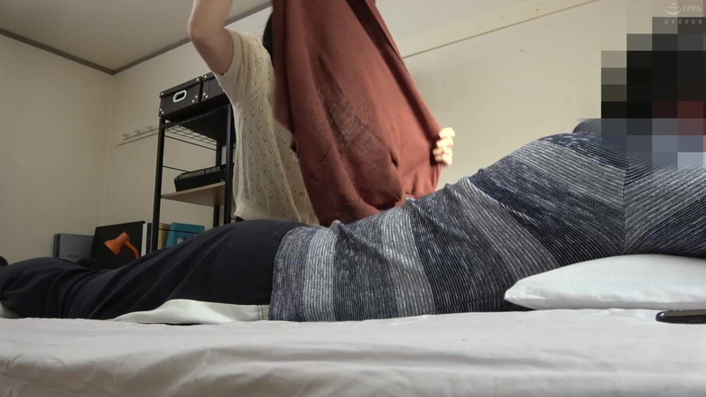 Vulture: 妻をだまして世話をしに行き、二人を放っておいた。3 寝取られスペシャル映像