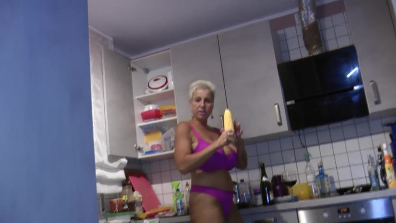 Porno Cloud: Star Club Vanessa Cool
