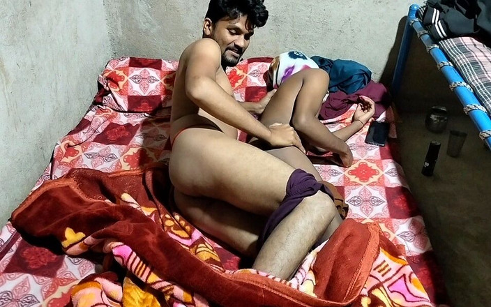 Xtremee: Indický gay - vesnické studentky koláže sexi styl šukání o půlnoci - hindský...